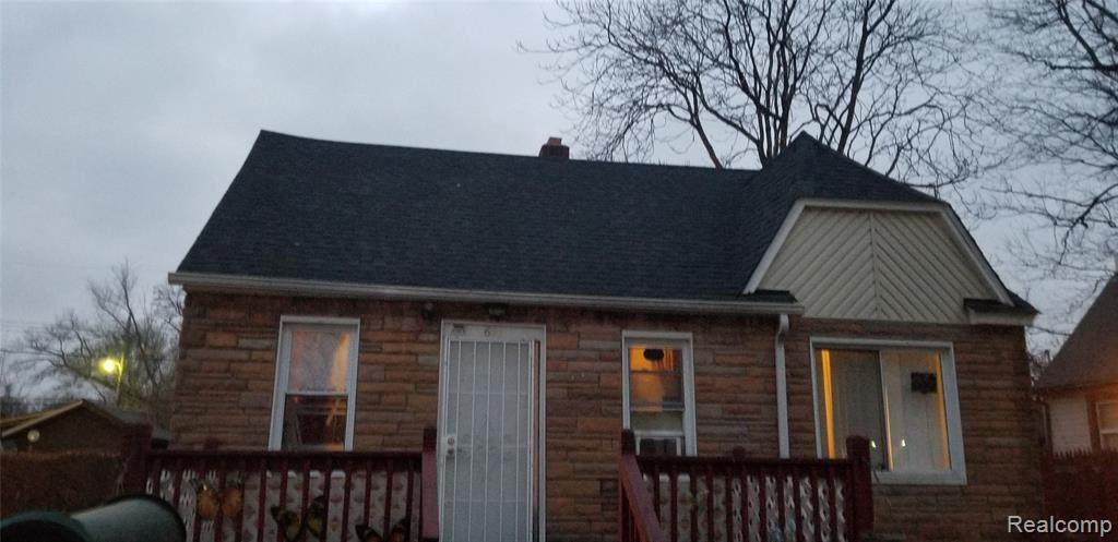 644 Raskob St - Photo 1
