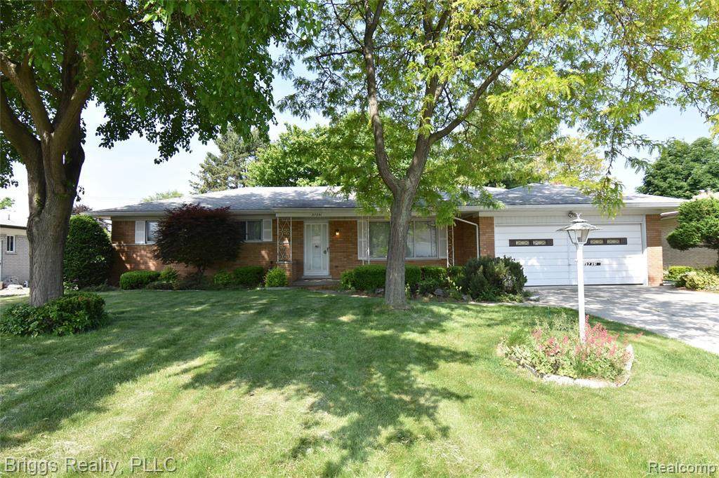 37251 Ruth Dr - Photo 1