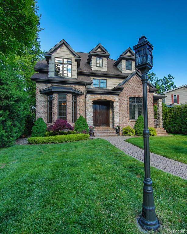 8286 Lakeshore Rd - Photo 1