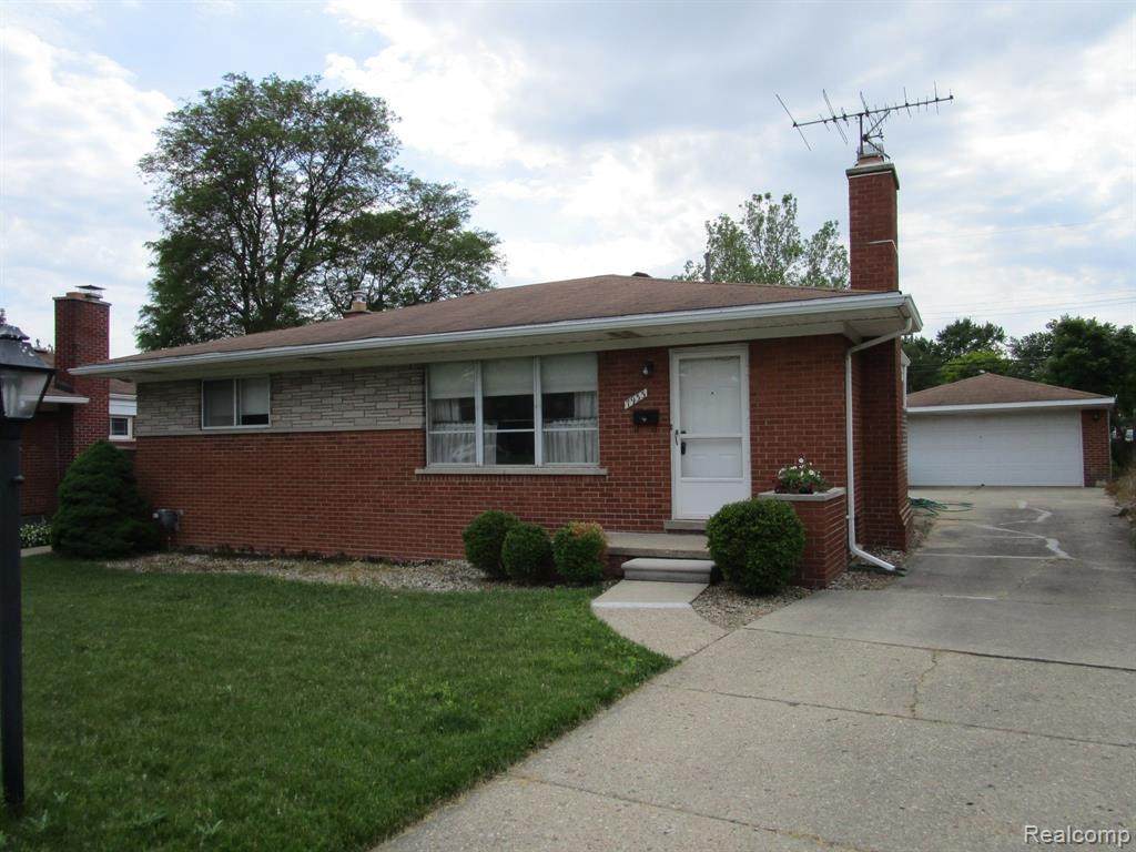 7933 Hugh St - Photo 1