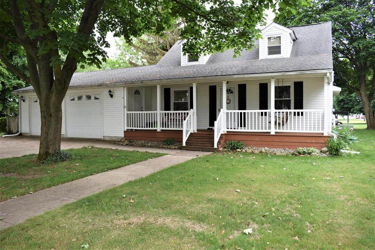 900 Murray Dr - Photo 1