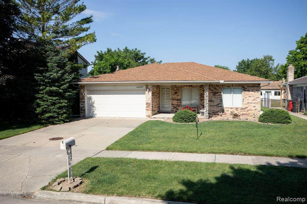 47077 Corbett Crt - Photo 1