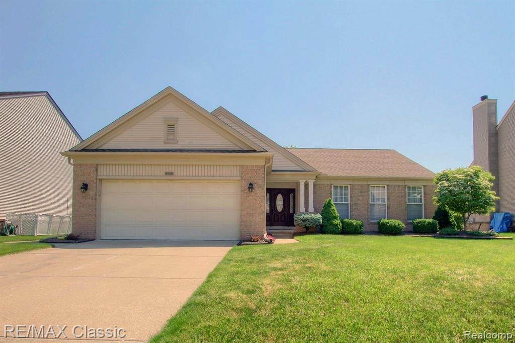 8168 Creekside Dr - Photo 1