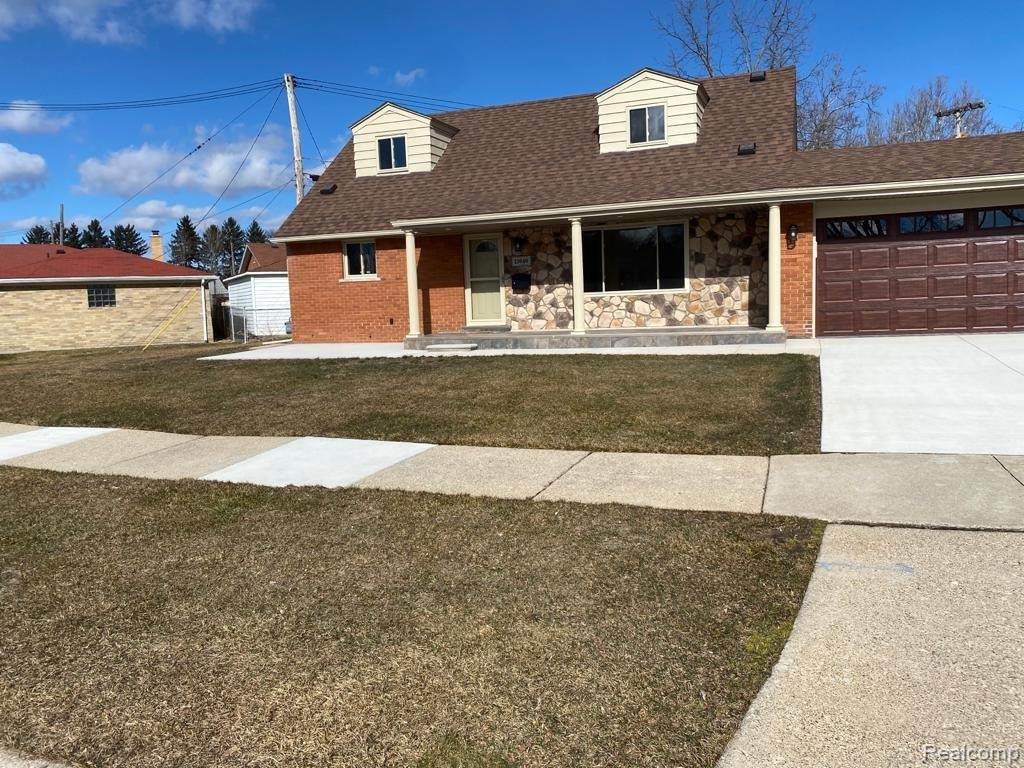 21030 Brooklawn Dr - Photo 1