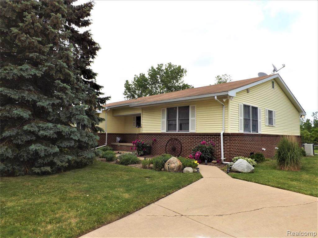 6164 Kelly Rd - Photo 1