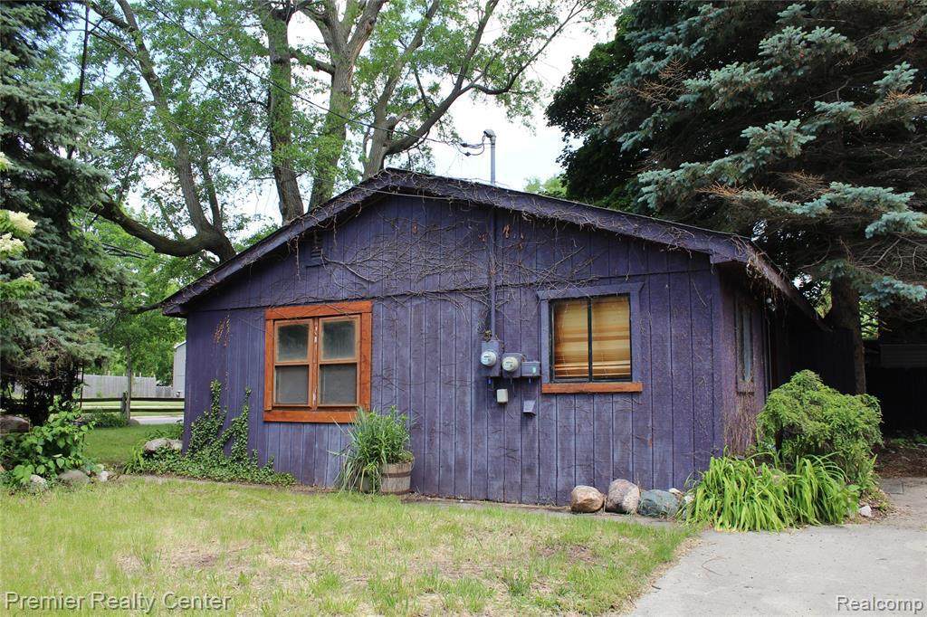 878 Scott Lake Rd - Photo 1