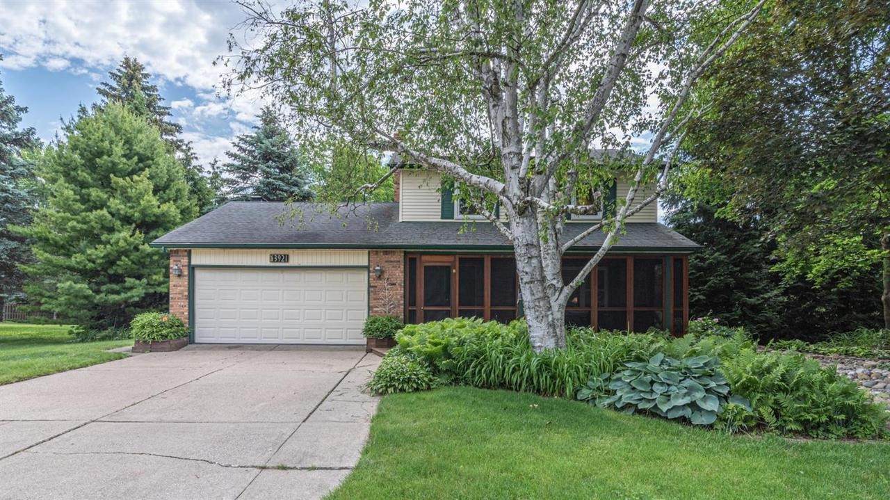 3921 Oak Dr - Photo 1