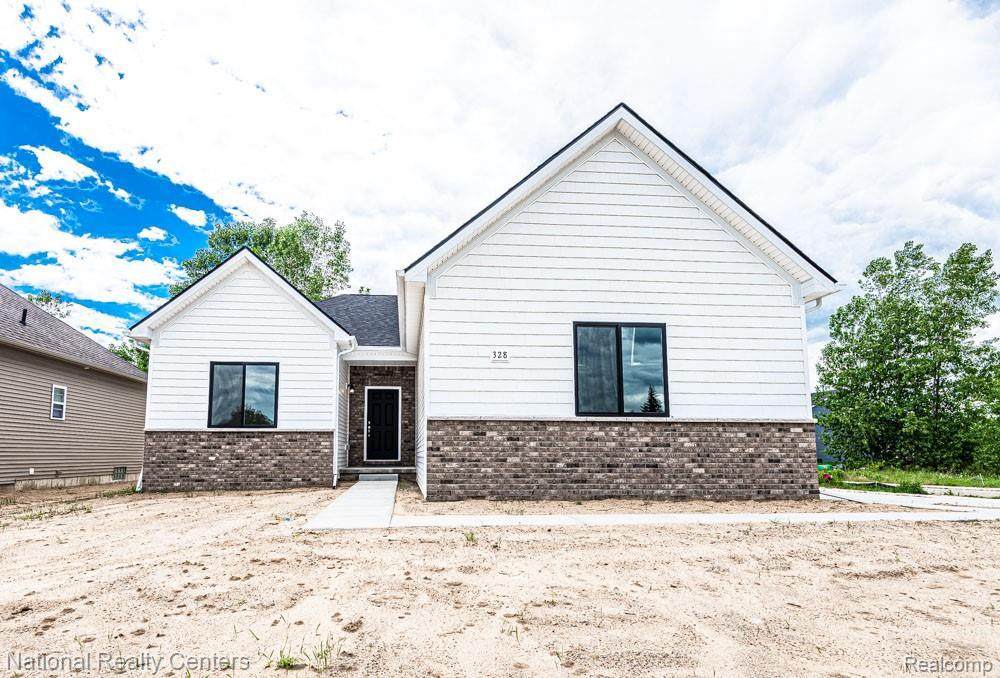 386 Edge Brook Dr - Photo 1