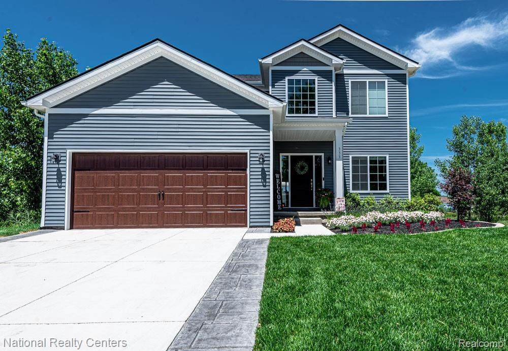405 Edge Brook Dr - Photo 1