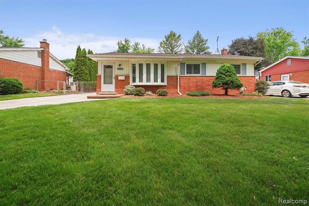 529 Rewold Dr - Photo 1