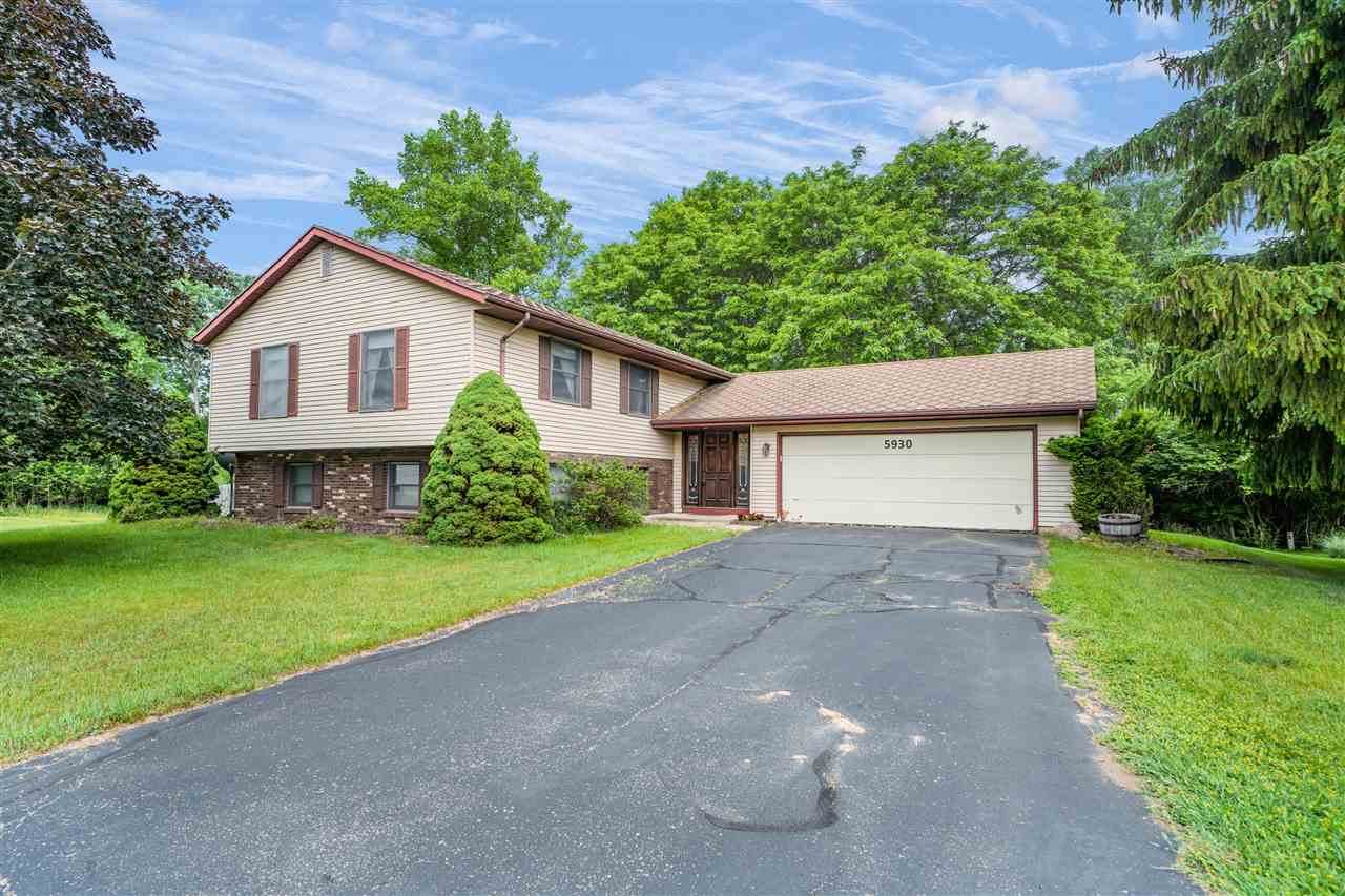 5930 Estola - Photo 1