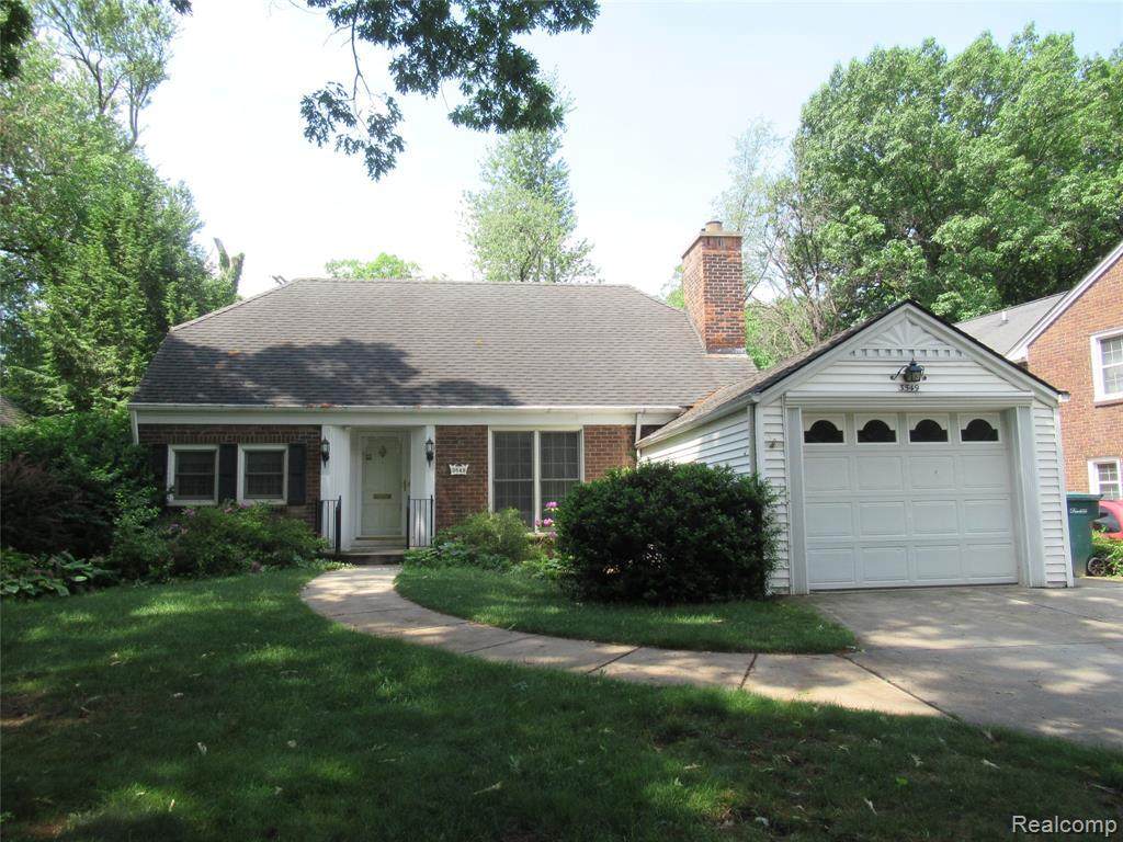 3549 Brewster St - Photo 1