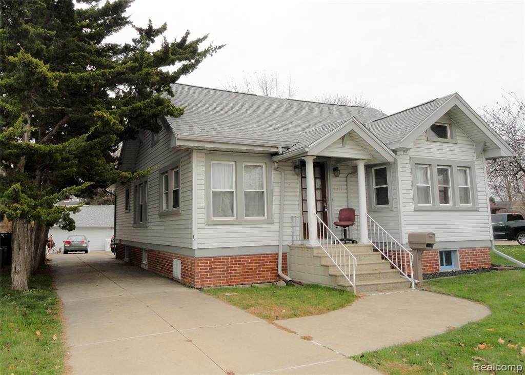4311 Wayne Rd - Photo 1