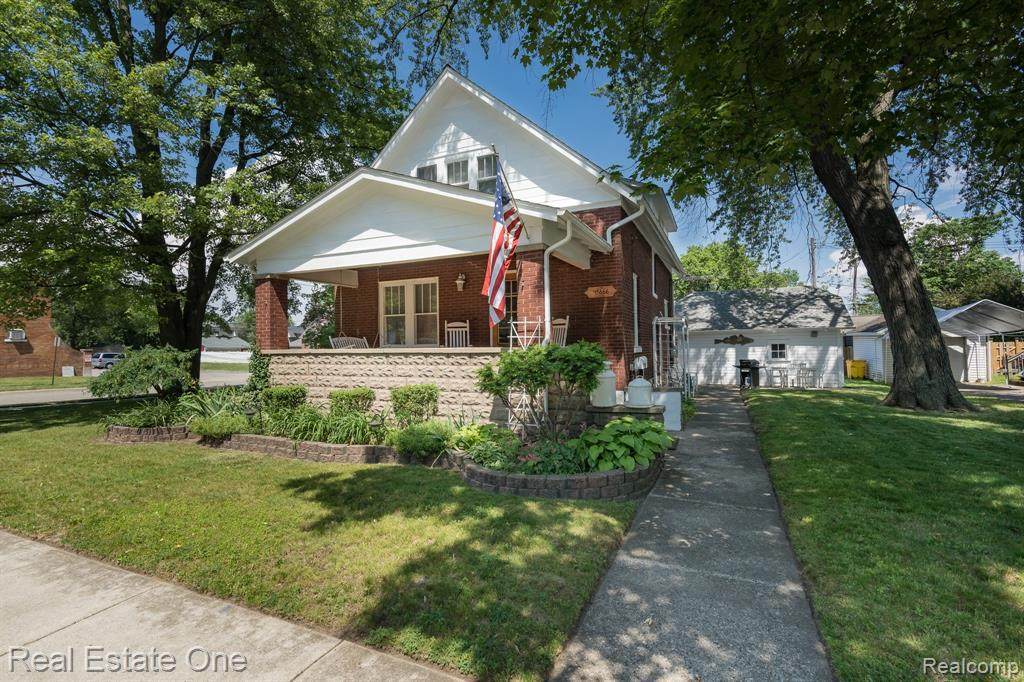 45666 Cass Ave - Photo 1