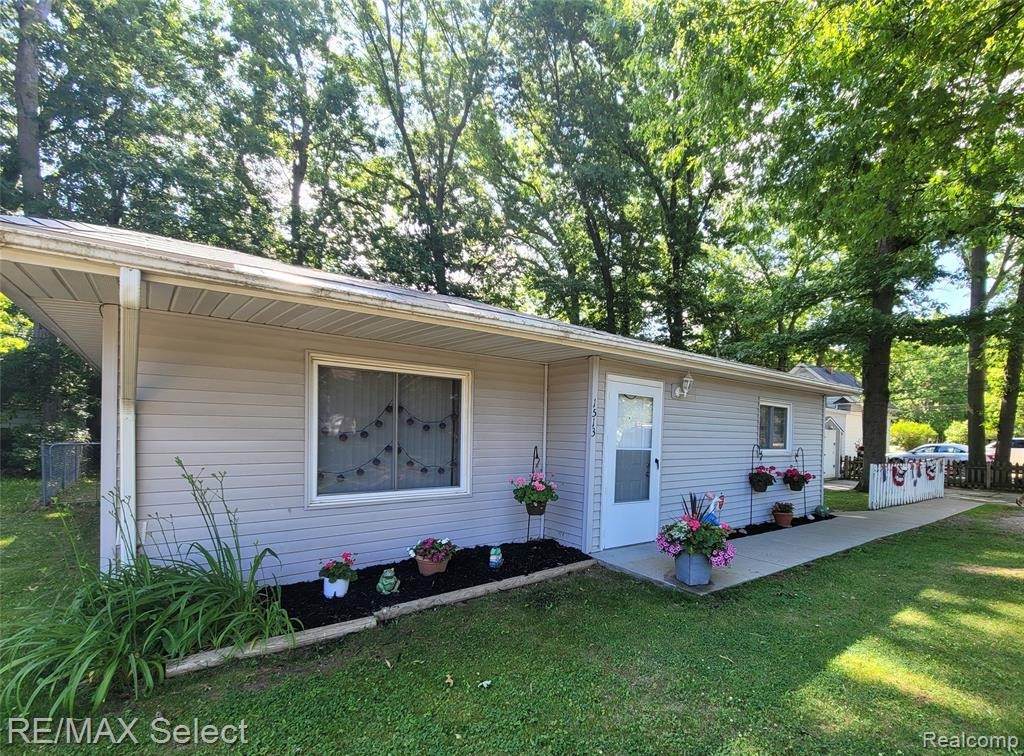1513 East Dr - Photo 1