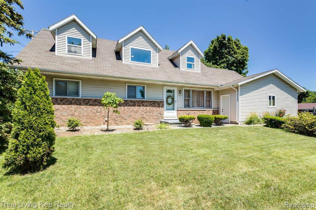 1203 Florida Ave - Photo 1