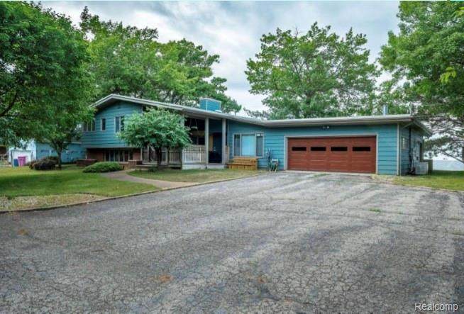 8674 Crescent Beach Rd - Photo 1