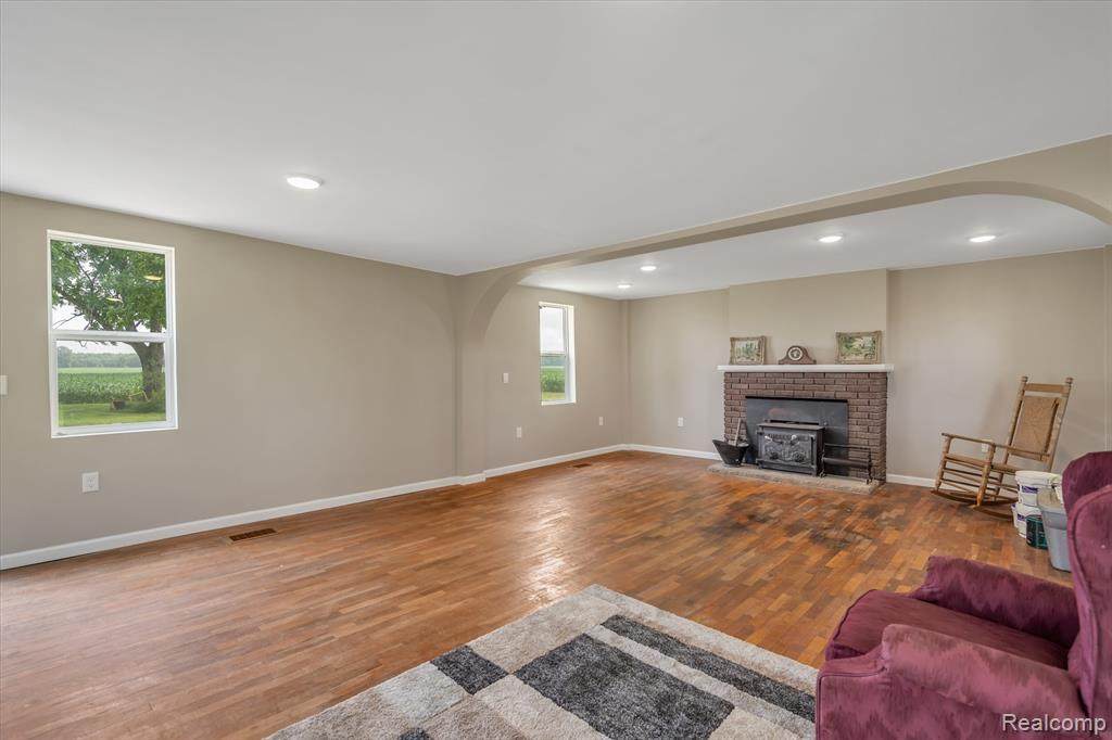8950 Fowlerville Rd - Photo 1