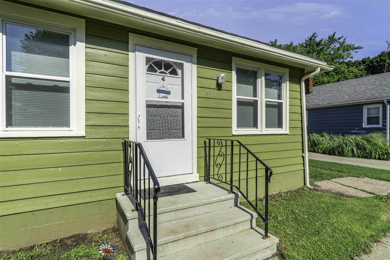 612 Wayne St - Photo 1