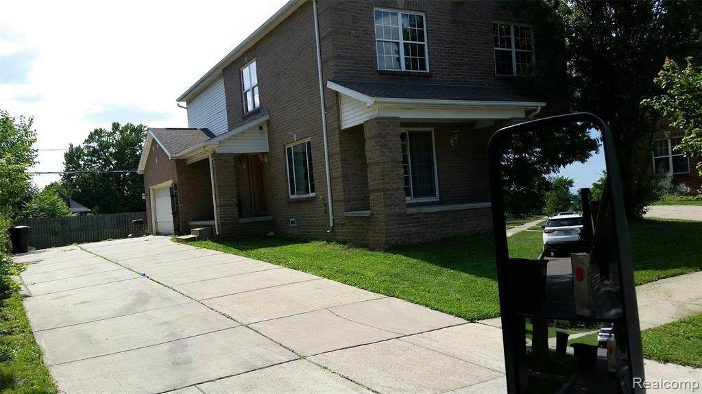 3047 Marlborough St - Photo 1
