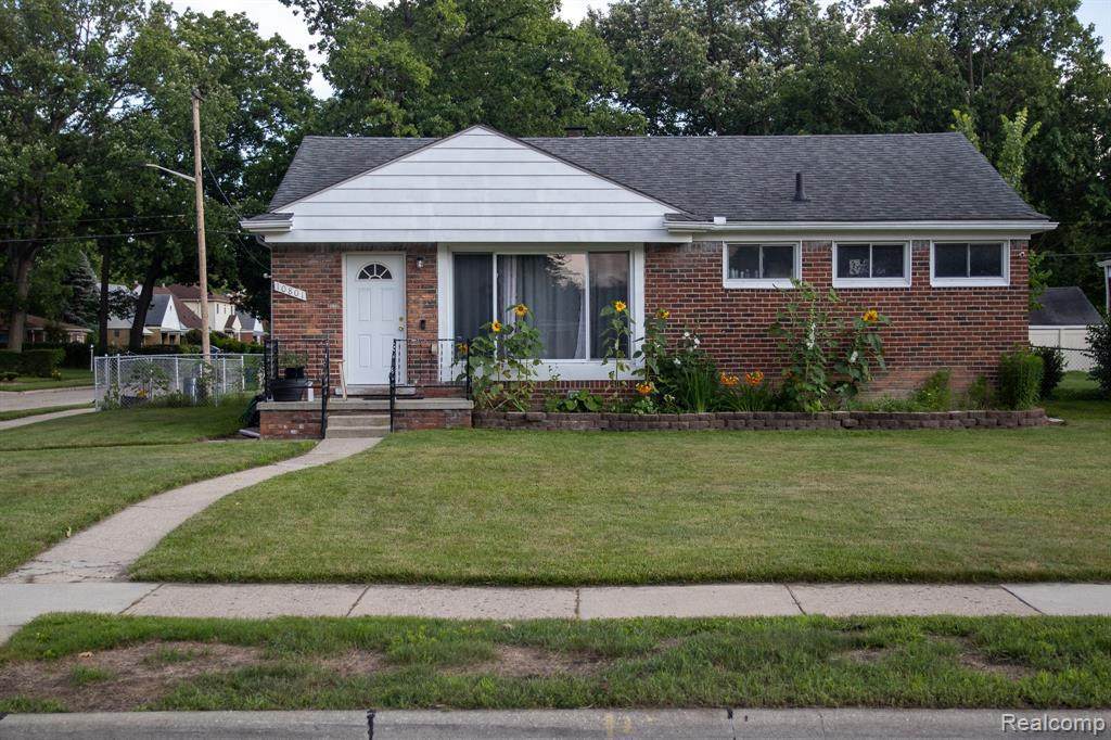 10801 Oak Park Blvd - Photo 1