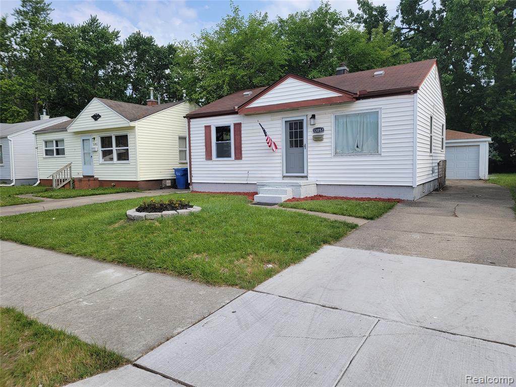 13057 Prospect Ave - Photo 1