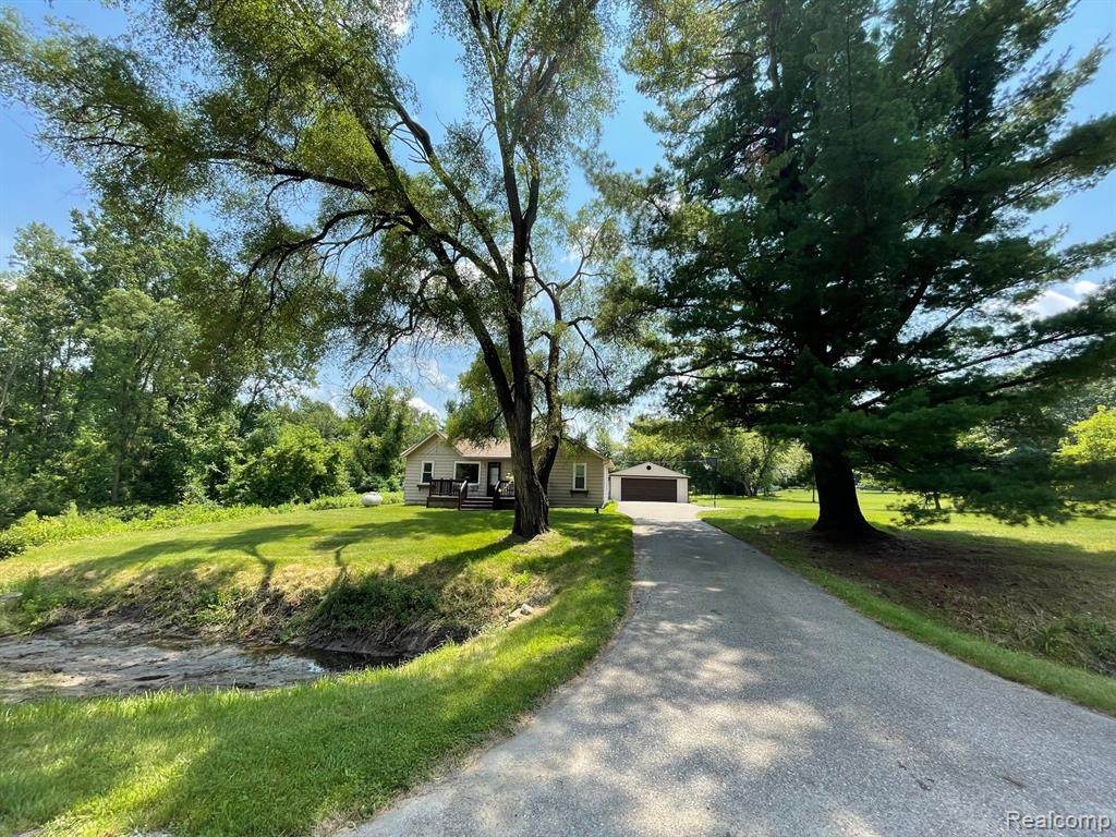 8371 Dodge Rd - Photo 1