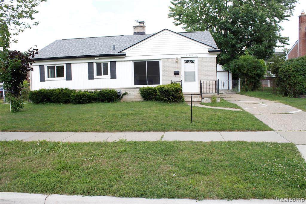 31328 Lyon Circle - Photo 1