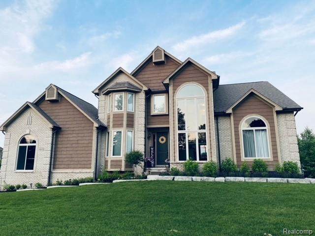 68610 Lake Angela Pointe - Photo 1