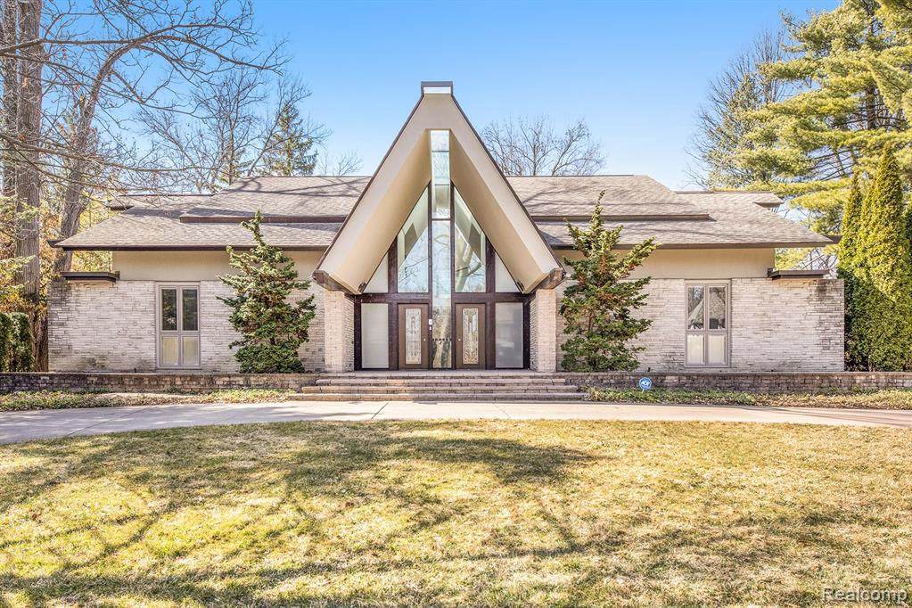 19455 Cumberland Way - Photo 1