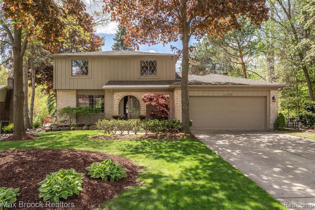 21739 Parklane St - Photo 1