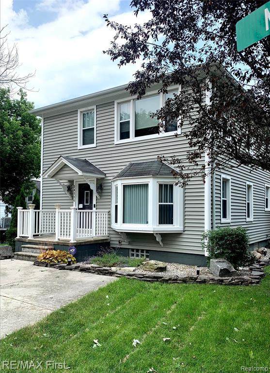 36114 Main St - Photo 1