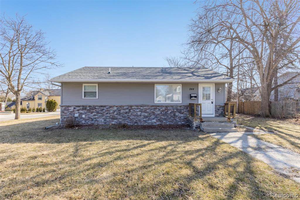 544 Main St - Photo 1