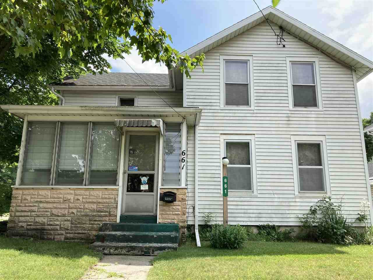 661 Oakhill Ave - Photo 1