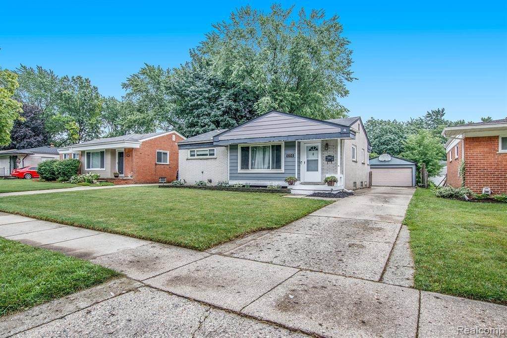 1014 Woodlawn Ave - Photo 1