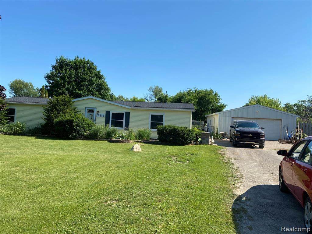 781 Davison Lake Rd - Photo 1