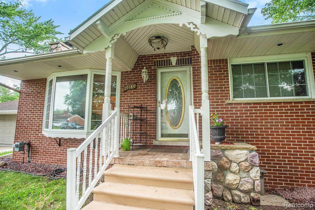 19180 Milburn St - Photo 1
