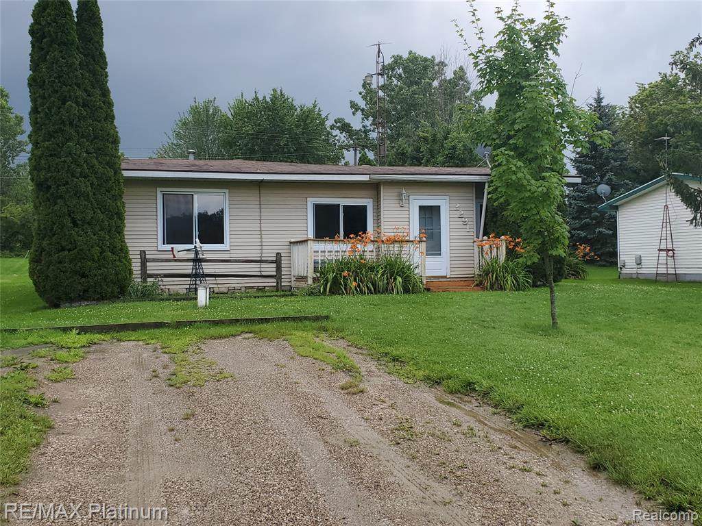 2291 Ray Rd - Photo 1