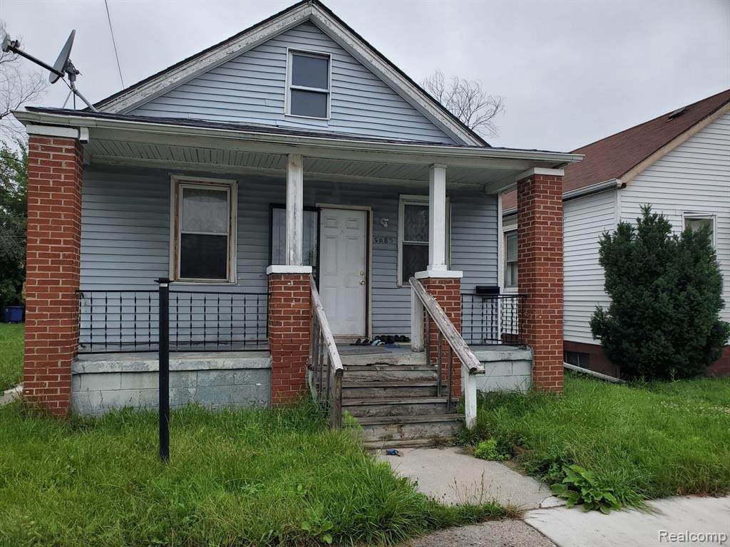 5089 Yemans St - Photo 1