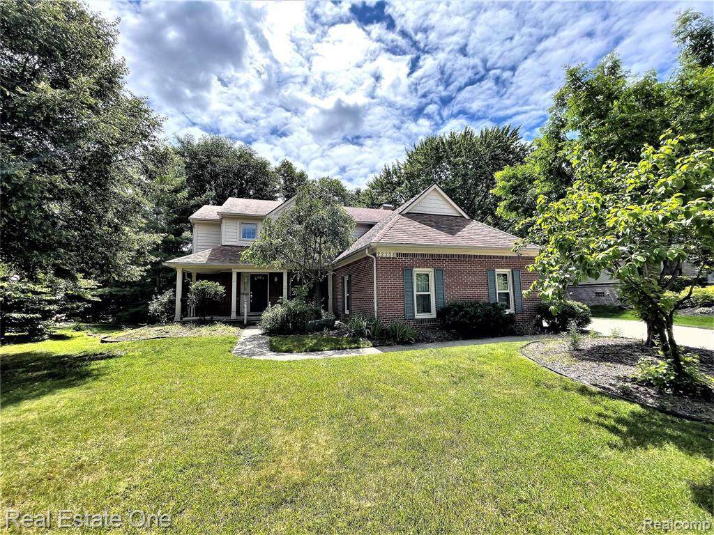 23334 Mystic Forest Dr - Photo 1
