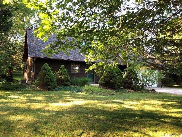 8845 River Valley Rd - Photo 1