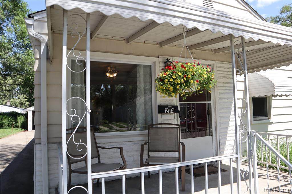 2114 Wrenson St - Photo 1