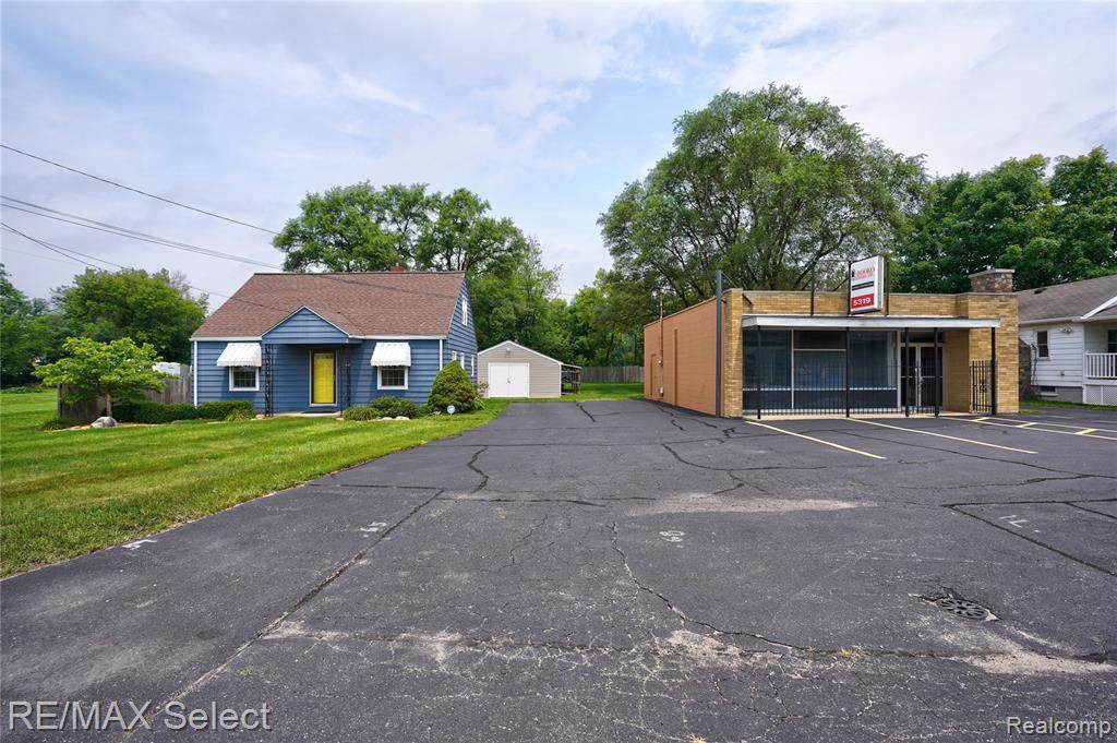 5317 Lapeer Rd - Photo 1
