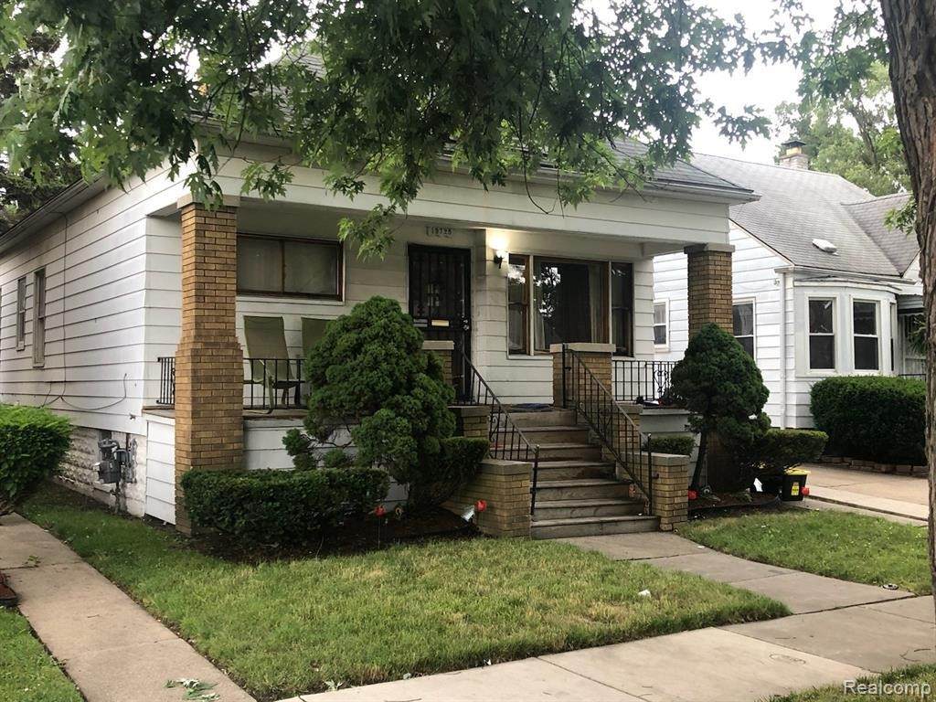 19728 Mackay St - Photo 1