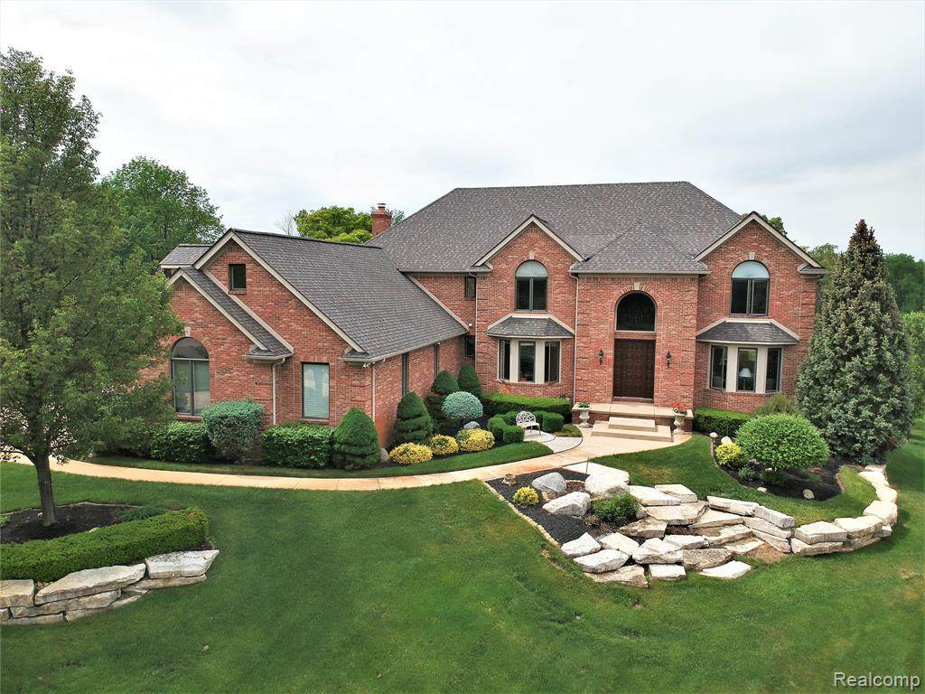 8065 Grand Oaks Crt - Photo 1