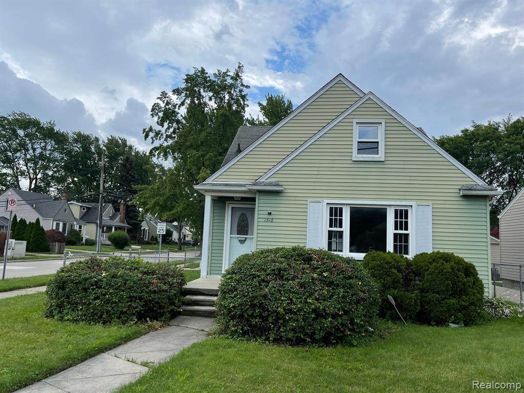1518 Lincoln Ave - Photo 1