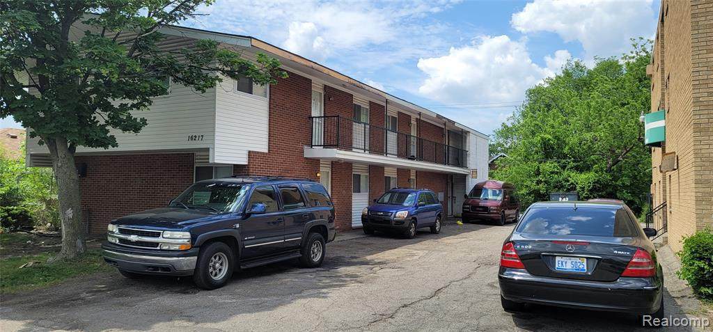 16217 Greenfield Rd - Photo 1