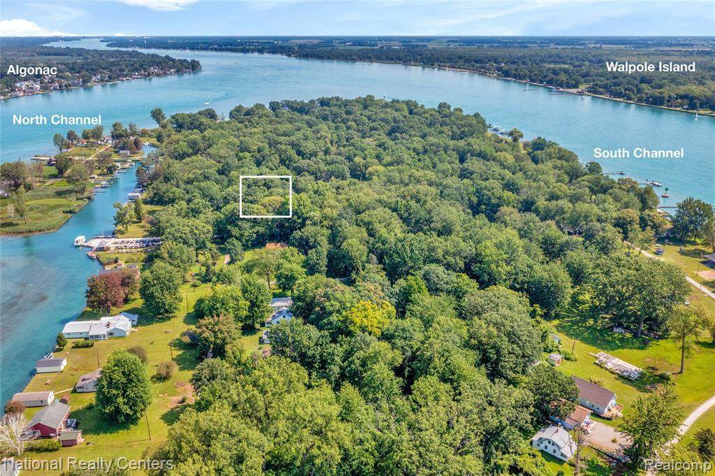 82 Russell Dr - Photo 1
