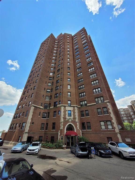8162 Jefferson Mezz B - Photo 1