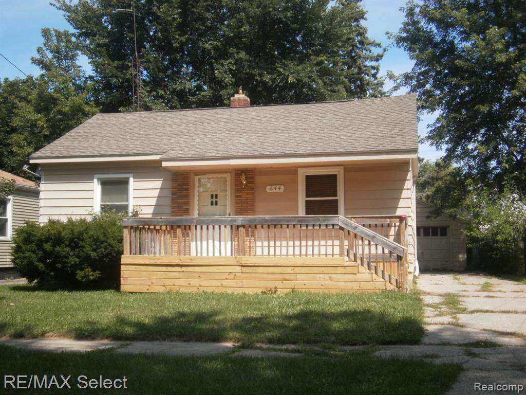 644 Lincoln Ave - Photo 1